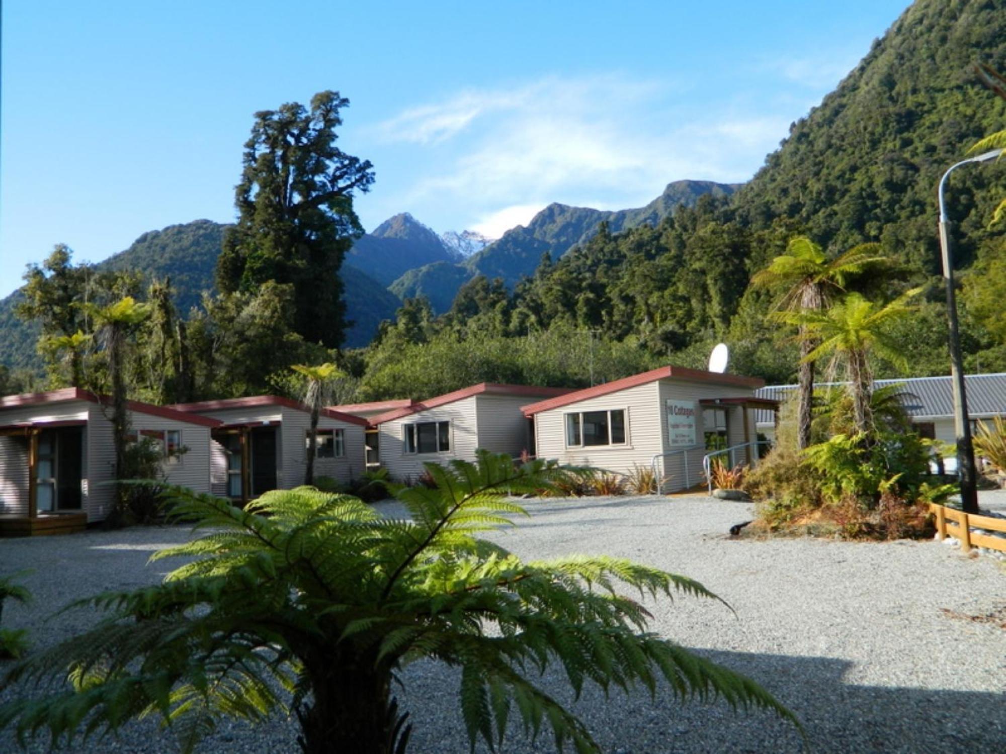 10 Cottages Franz Josef Exterior foto